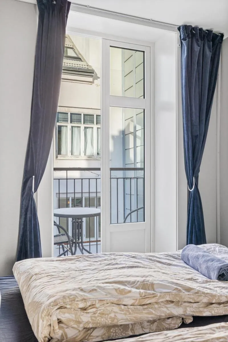 Image 6 of Beautiful space with balcony