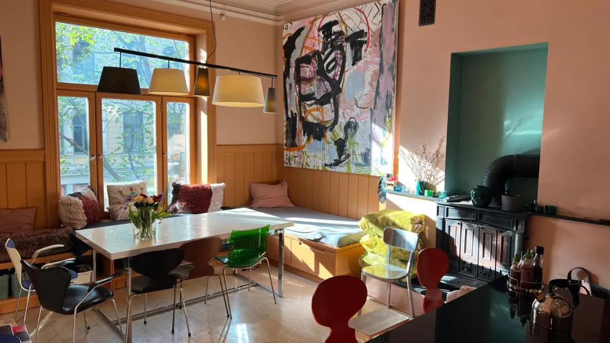 Image 1 of Bright apartment in historic house downtown Oslo