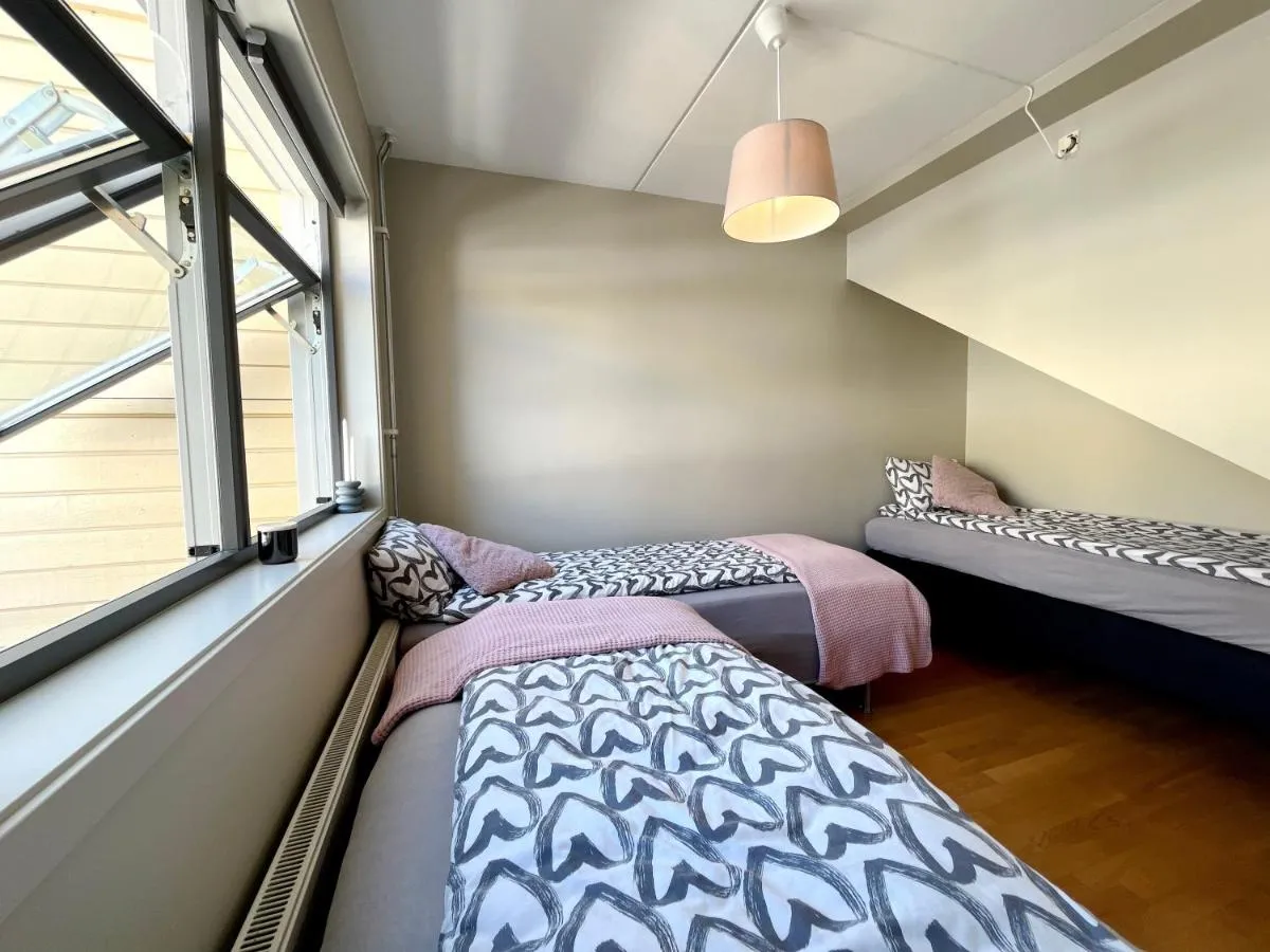 Image 6 of City center flat w roof top terrace & free parking