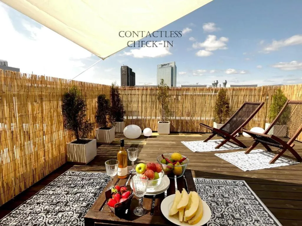 Image of City center flat w roof top terrace & free parking