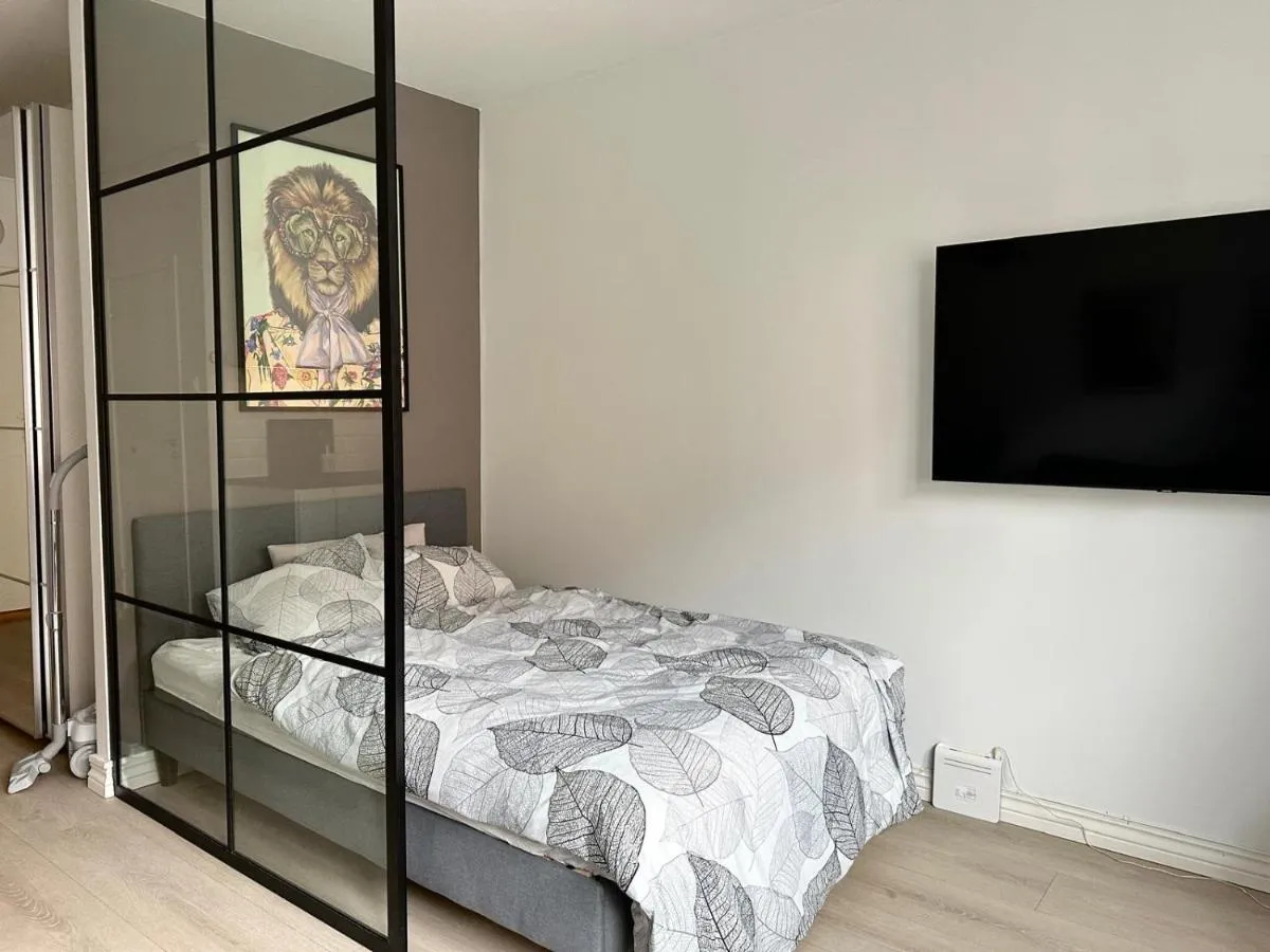Image 5 of Cozy City Studio with free parking