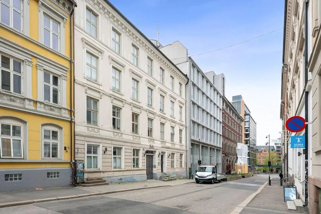 Image 5 of Dinbnb Apartments I Penthouse I Rooftop Terrace I Walk To Everything