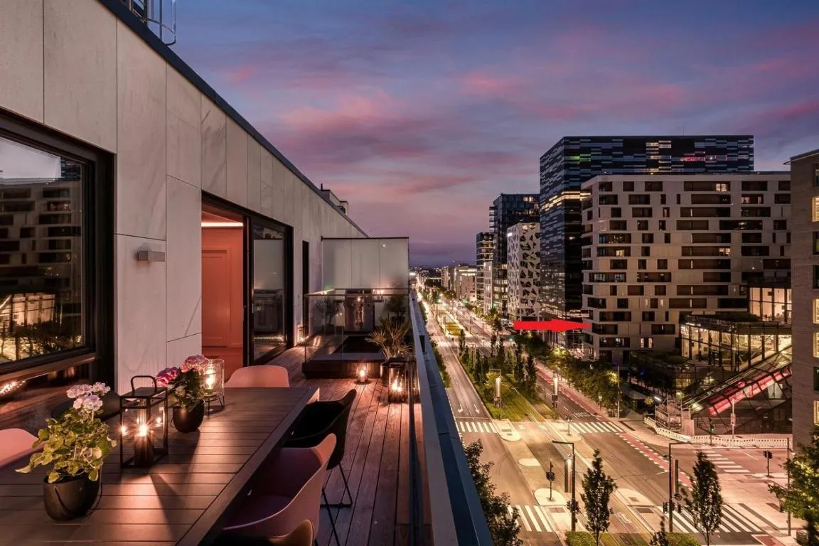 Image of Luxury 3BR apartment at CENTRAL OSLO barcode