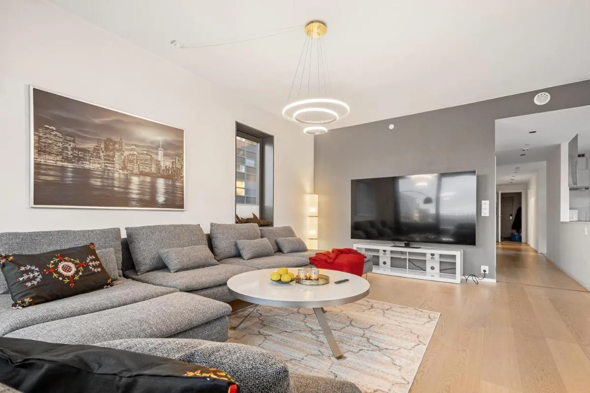 Image 1 of Luxury 3BR apartment at CENTRAL OSLO barcode