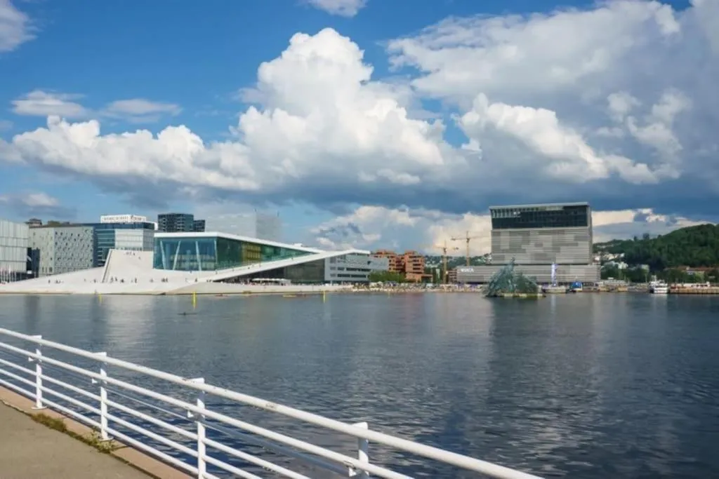 Image 4 of Magnificent Modern Apartment — Gamle Oslo/ Bjørvika