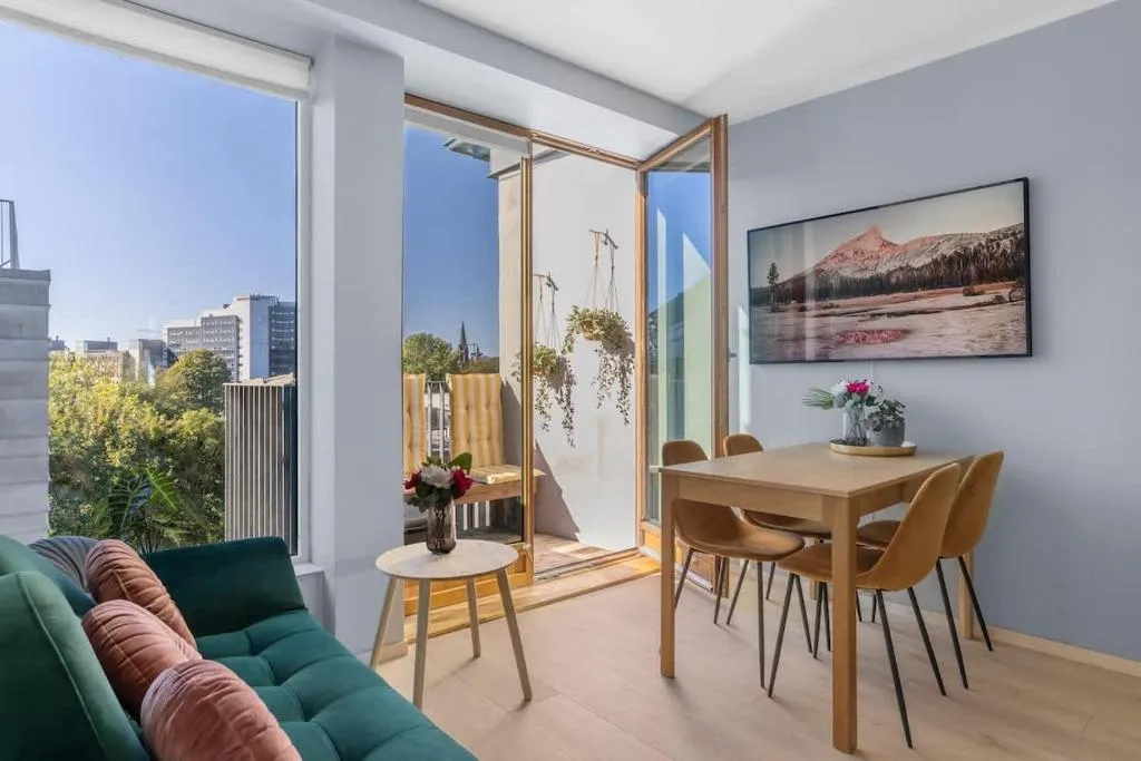 Image of DINBNB Apartments l Family Friendly l 1000m from Central Station l NEW