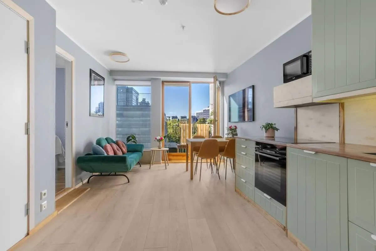 Image 4 of DINBNB Apartments l Family Friendly l 1000m from Central Station l NEW
