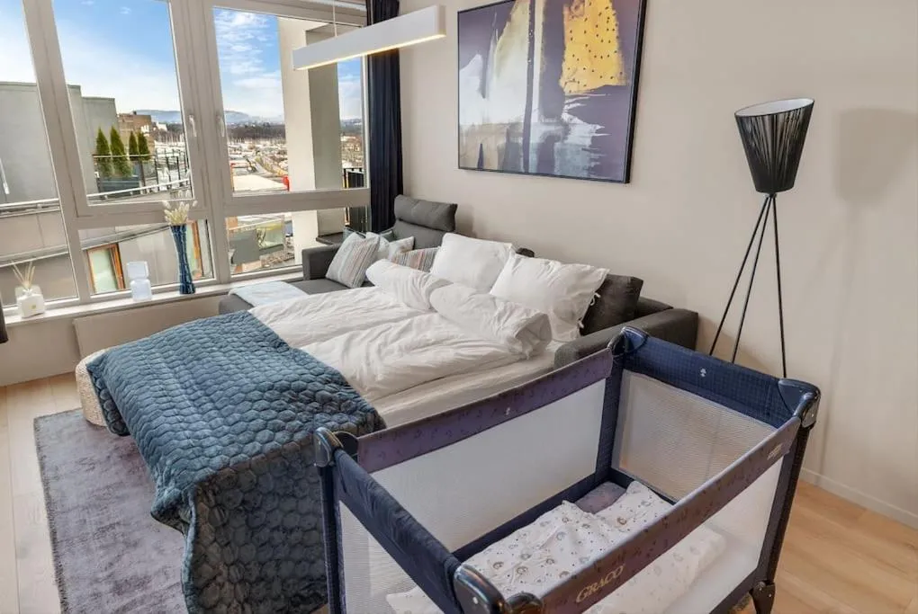 Image 3 of Exclusive sea-side apartment at Tjuvholmen – Oslo!