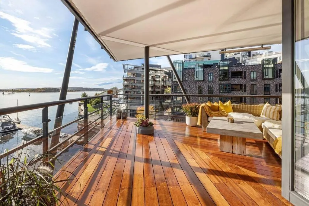 Image of Large 41 millions kr Apartment – seaview in center