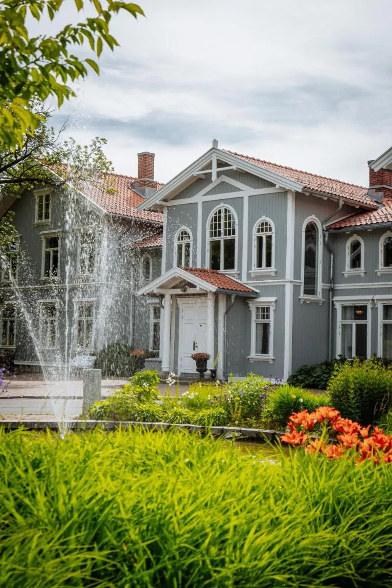 Image 3 of Losby Gods Manor