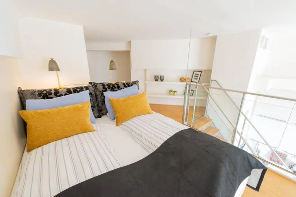 Image 2 of Nordic Host Luxury Apts – Prinsens Gate – Large Mezzanine Studio