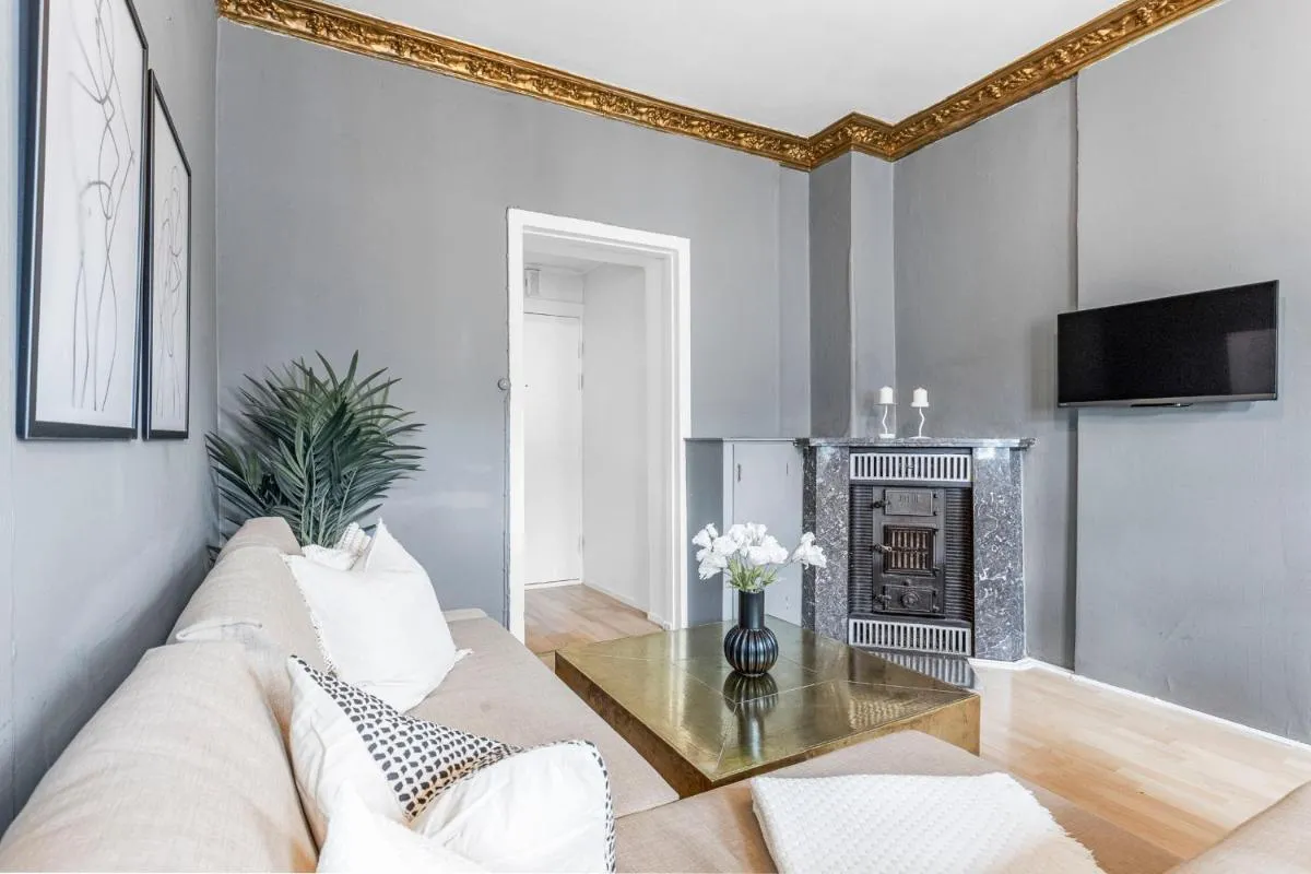 Image 2 of spacious and exclusive apartment in the city centre
